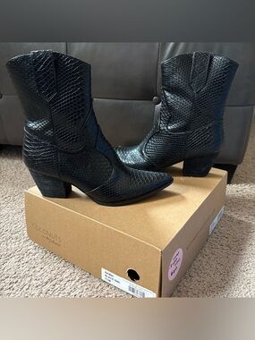 Coconuts by Matisse Black Faux Snakeskin Western Ankle Boots